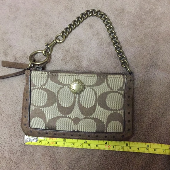 Coach Handbags - Coach wristlet